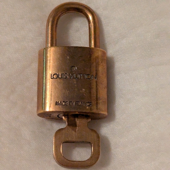LOUIS VUITTON PadLock Lock & Key Brass Gold Authentic #306 - Picture 2 of 2